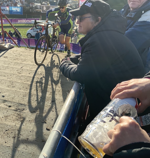 Ciclocross en Flandes cerveza JoanSeguidor